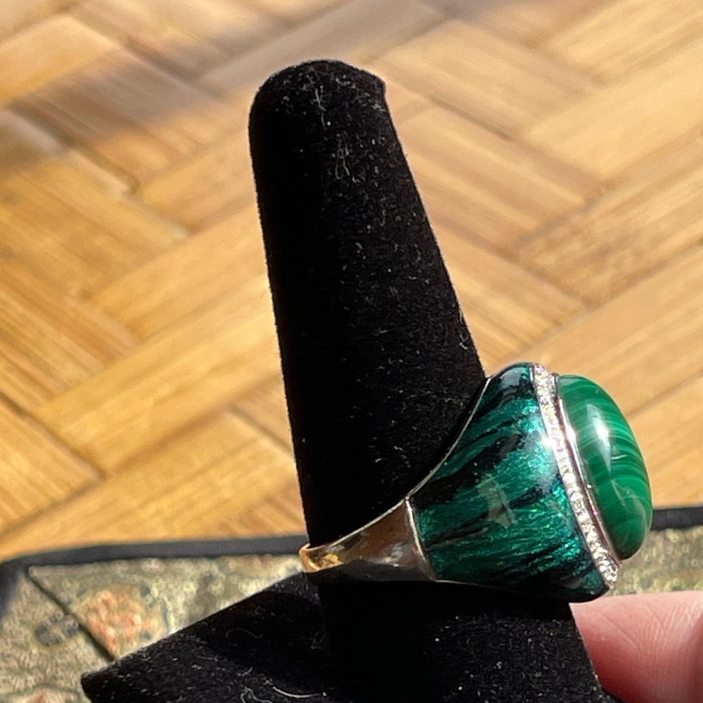 Beautiful malachite & enamel ring w/crystals bezel - Picture 2 of 8